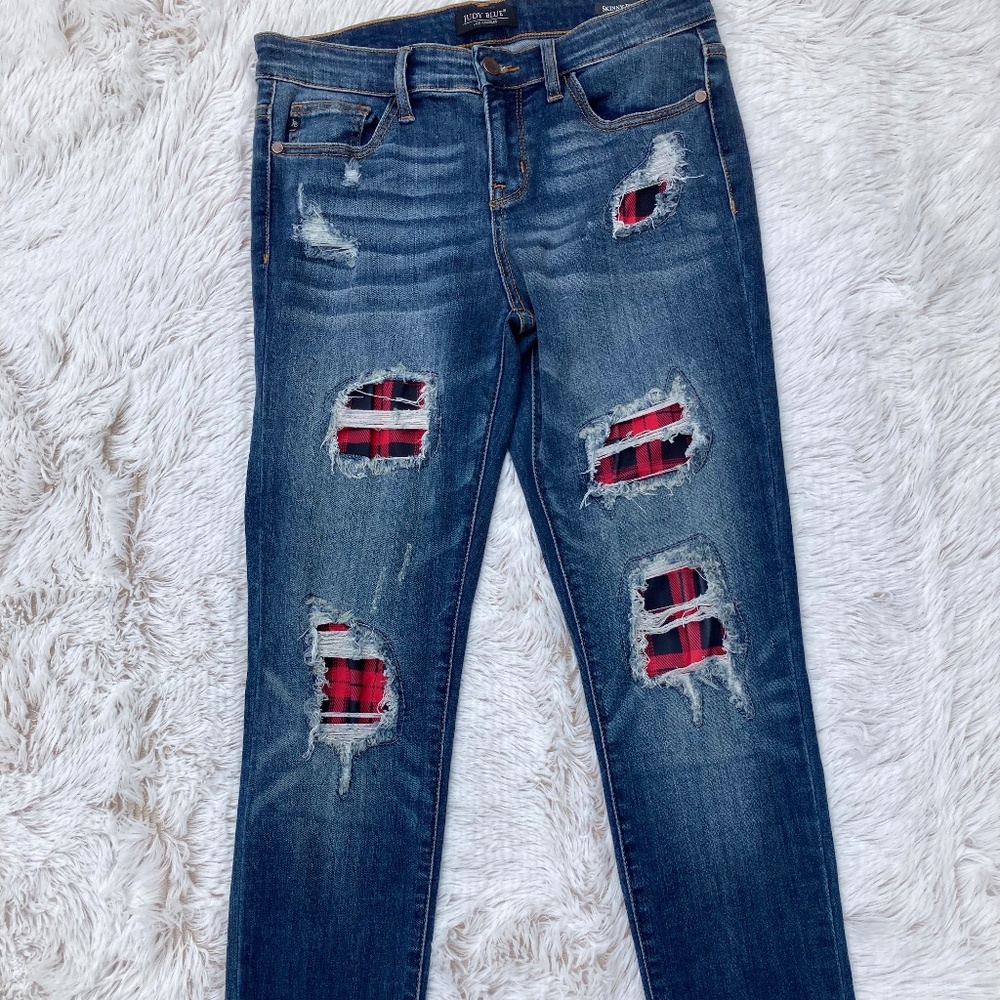 Womens Judy Blue Buffalo Plaid ,distressed, skinny fit jeans size 9/29